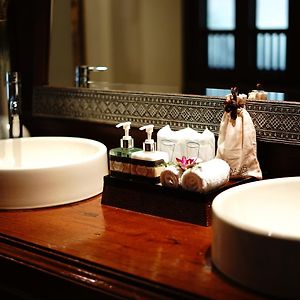 Corner Suite Poolside